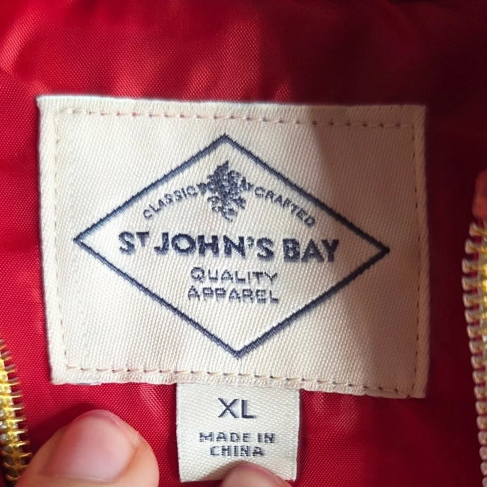 St Johns Bay Womens XL Red Quilted Full Zip‎ Puffer Vest Gold Hardware 2098